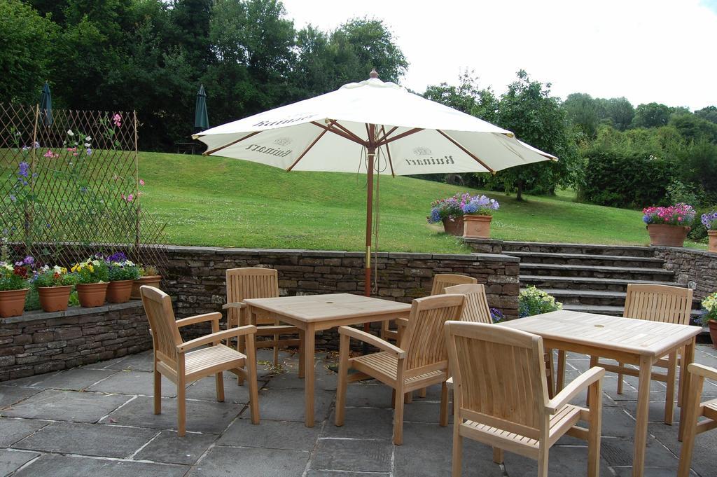 The Bell At Skenfrith Hotel Exterior foto